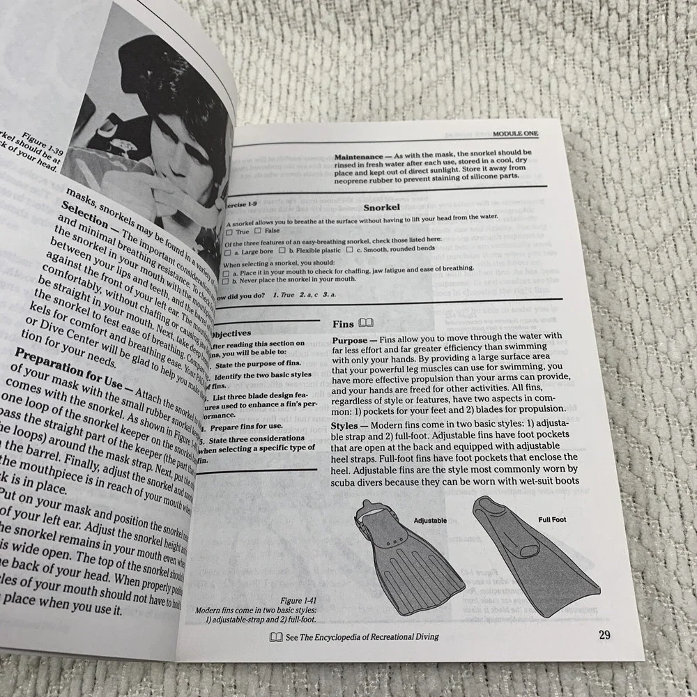 PADI Open Water Diver Manual (1990 S.C. Book) Fun and Adventure of Scuba Diving‎